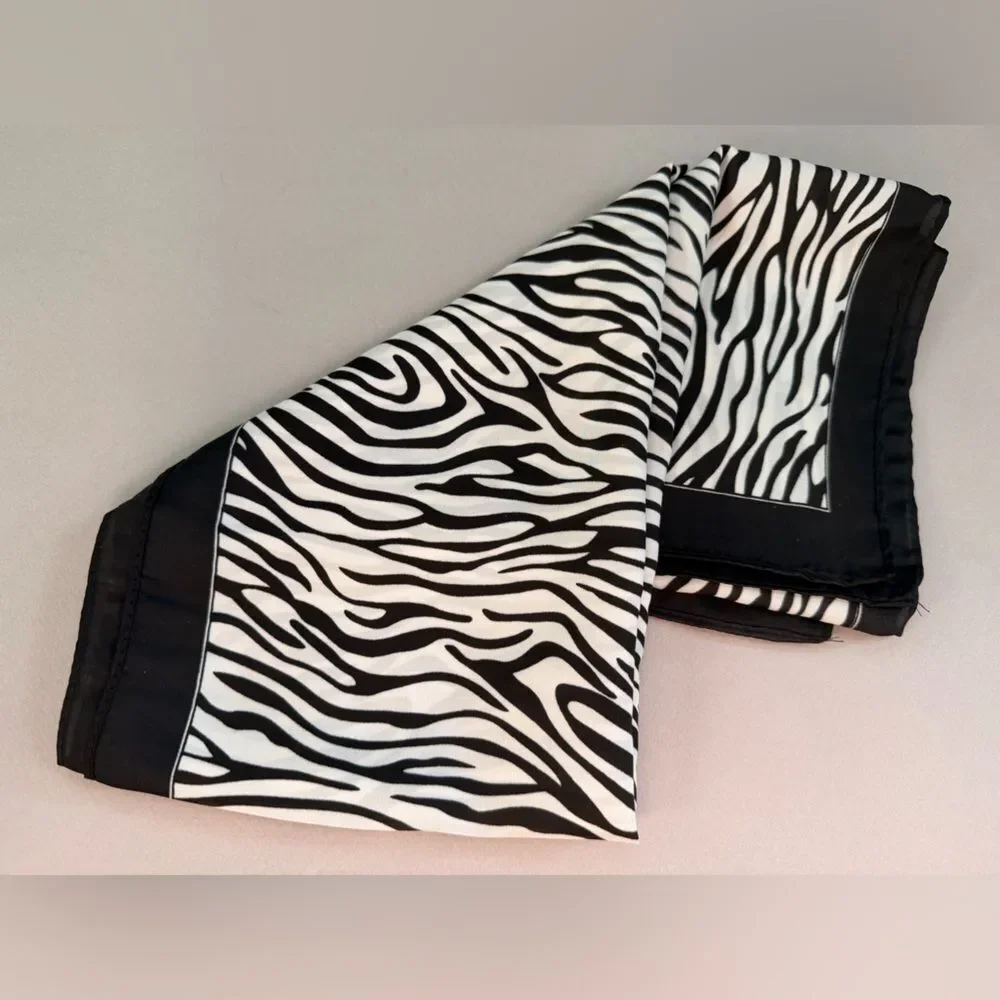 Zebra Print Scarf M651